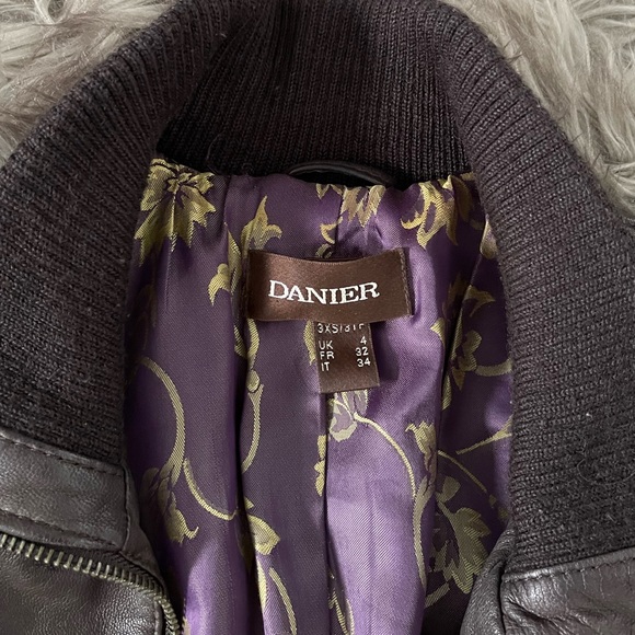 Brown Danier leather jacket (petite friendly) - Picture 7 of 7